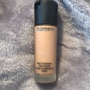 Mac Next to nothing foundation